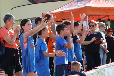 Harmonija generacij (56)